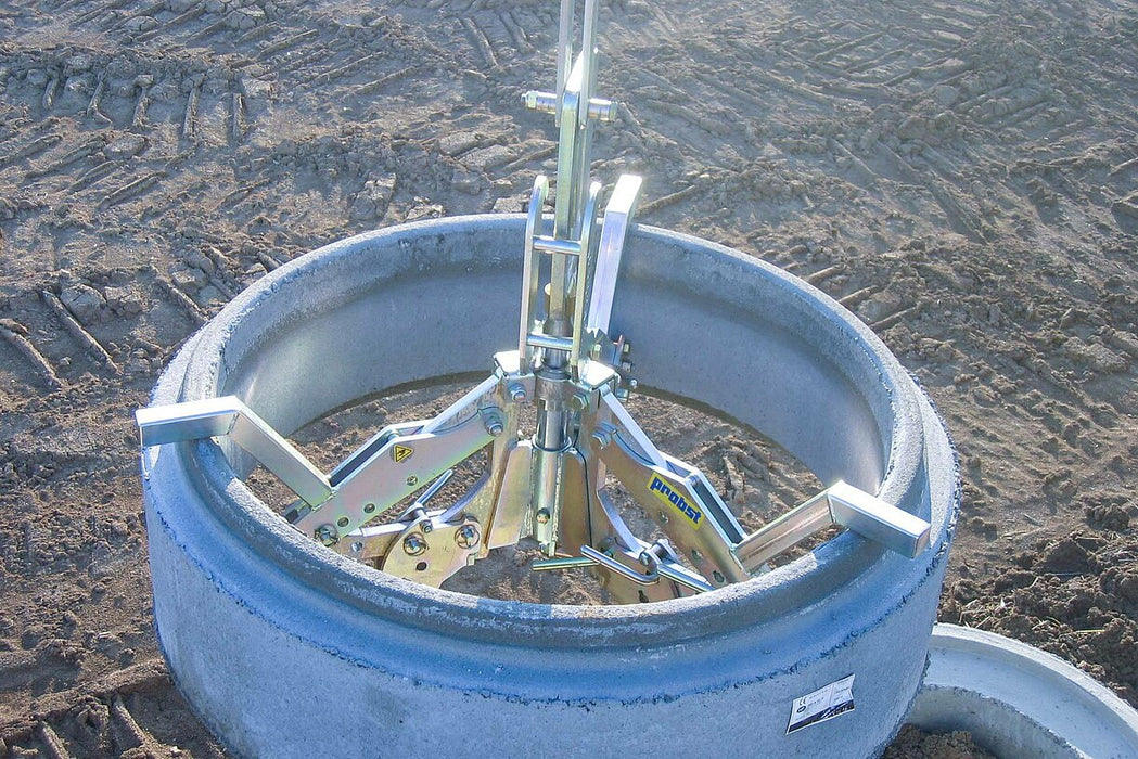 Manhole and Cone Installation Clamp SVZ-UNI-UK